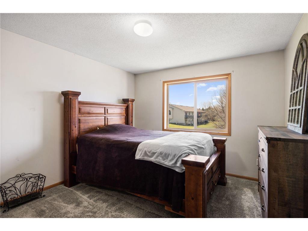 1051 Honeysuckle Lane SE Cambridge MN 55008 7039904 image17