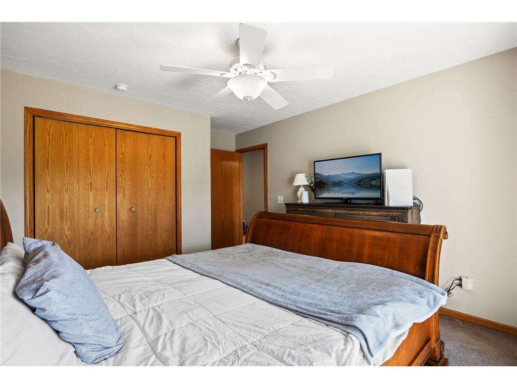 1051 Honeysuckle Lane SE Cambridge MN 55008 7039904 image26