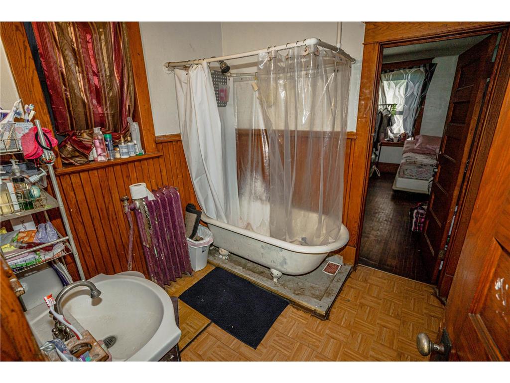 1051 Hudson Road Saint Paul MN 55106 6808082 image16