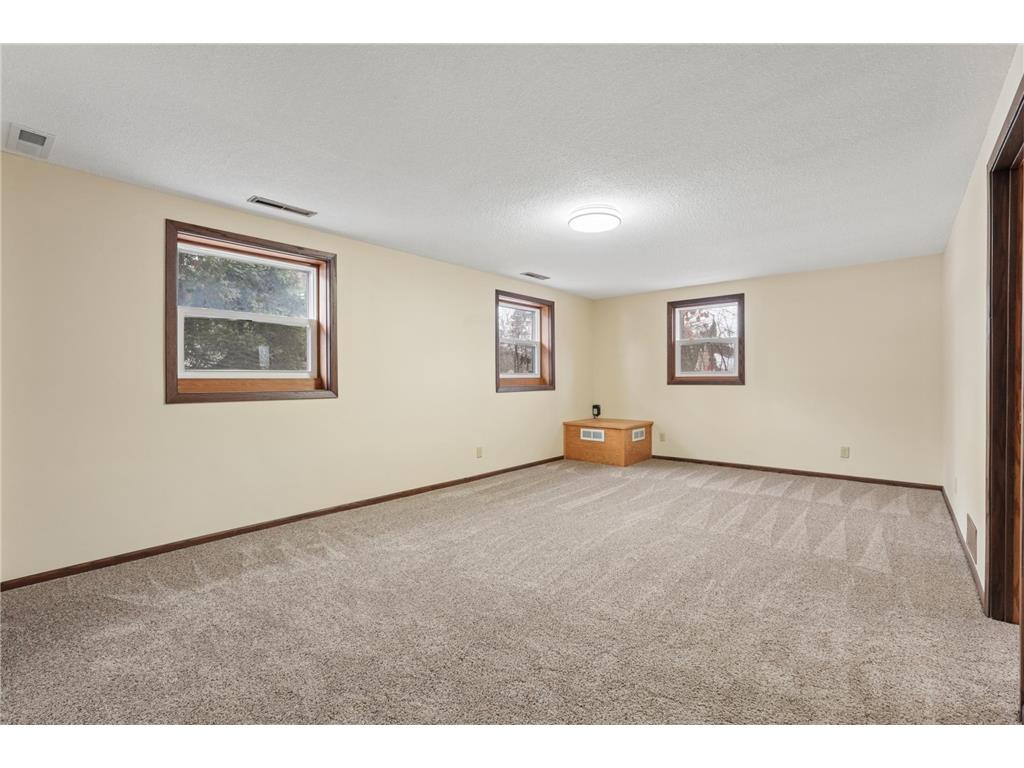 1051 Tiller Lane Shoreview MN 55126 7070589 image18