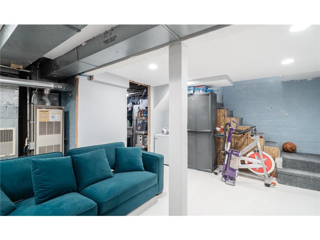 1051 Virginia Street Saint Paul MN 55117 7073581 image32