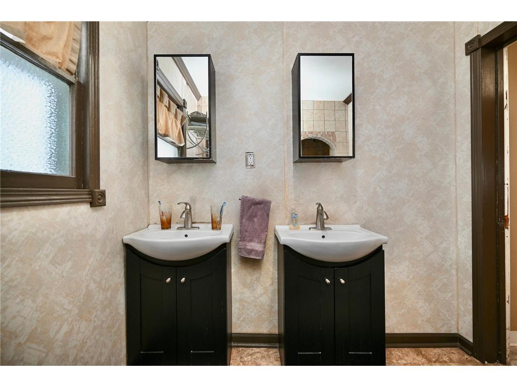 1051 W King Street Winona MN 55987 7094473 image17