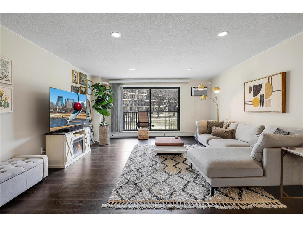 10511 Cedar Lake Road #212 Minnetonka MN 55305 7040622 image14