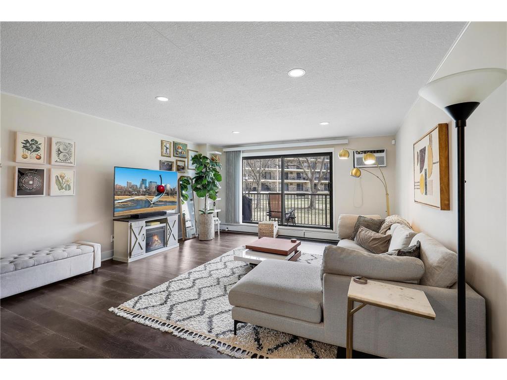 10511 Cedar Lake Road #212 Minnetonka MN 55305 7040622 image15