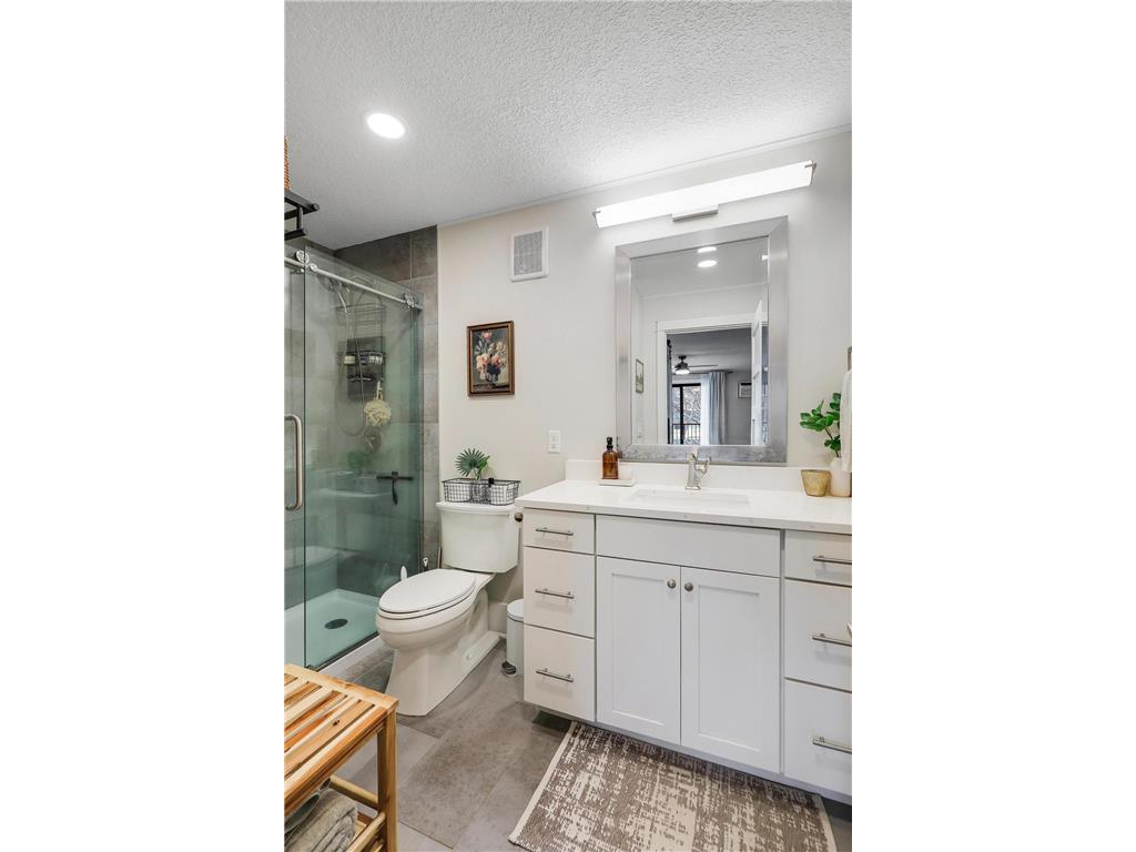 10511 Cedar Lake Road #212 Minnetonka MN 55305 7040622 image23