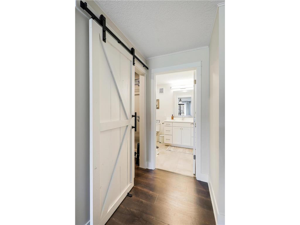 10511 Cedar Lake Road #212 Minnetonka MN 55305 7040622 image25