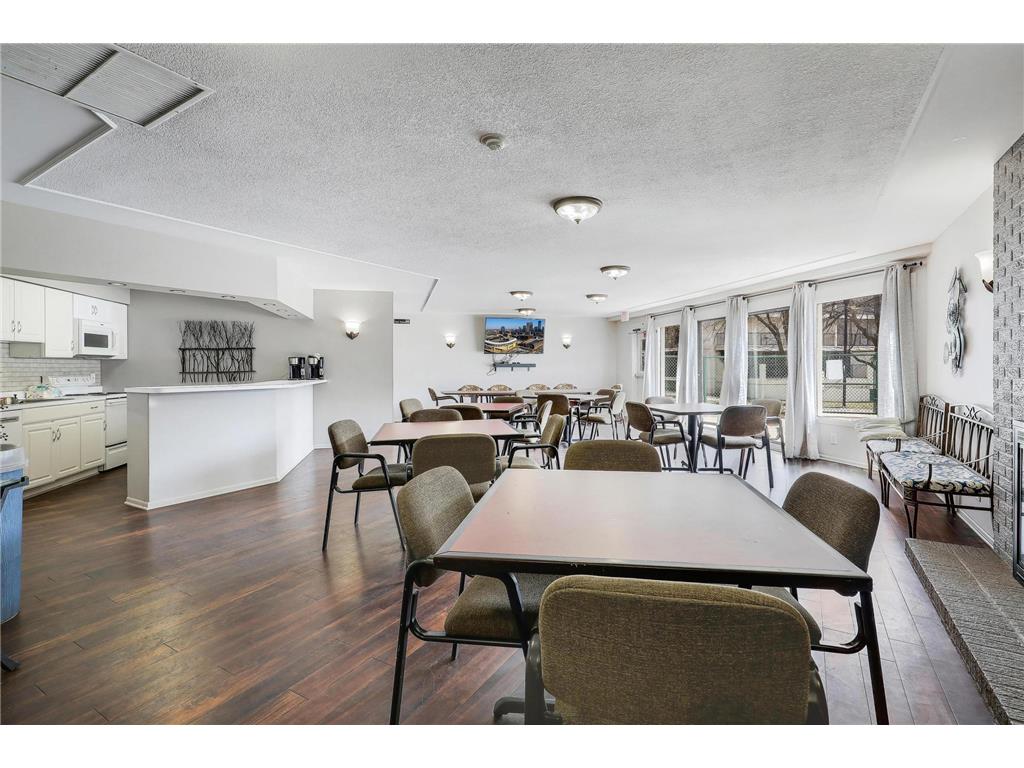 10511 Cedar Lake Road #212 Minnetonka MN 55305 7040622 image35