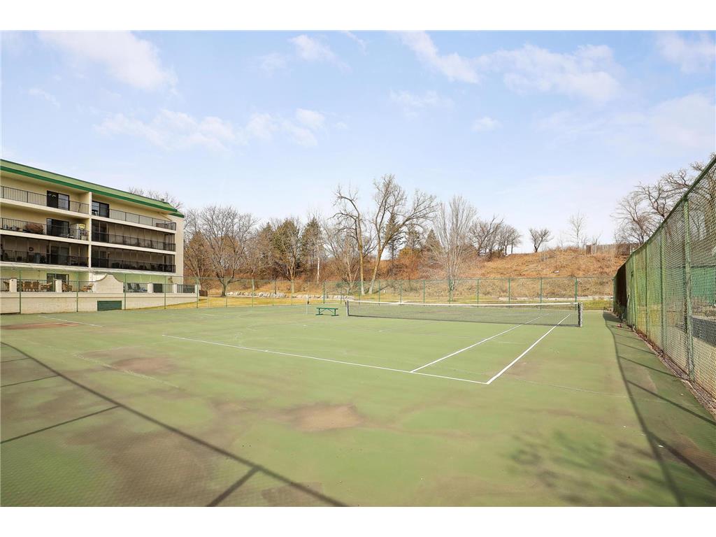 10511 Cedar Lake Road #212 Minnetonka MN 55305 7040622 image40
