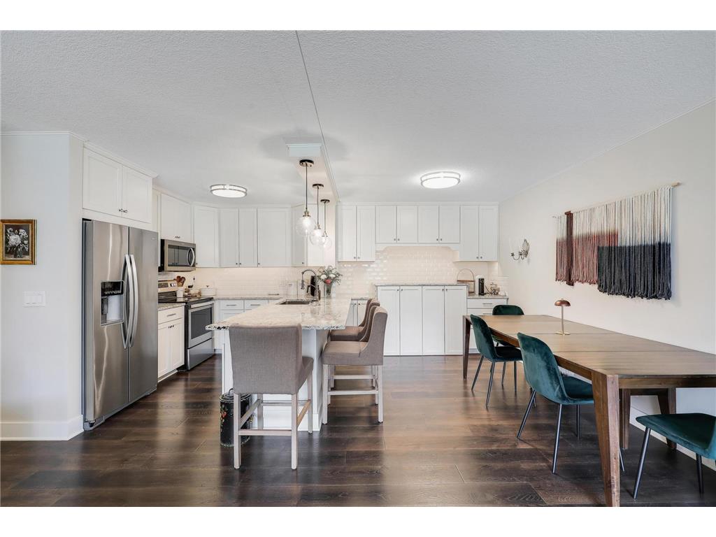 10511 Cedar Lake Road #212 Minnetonka MN 55305 7040622 image8