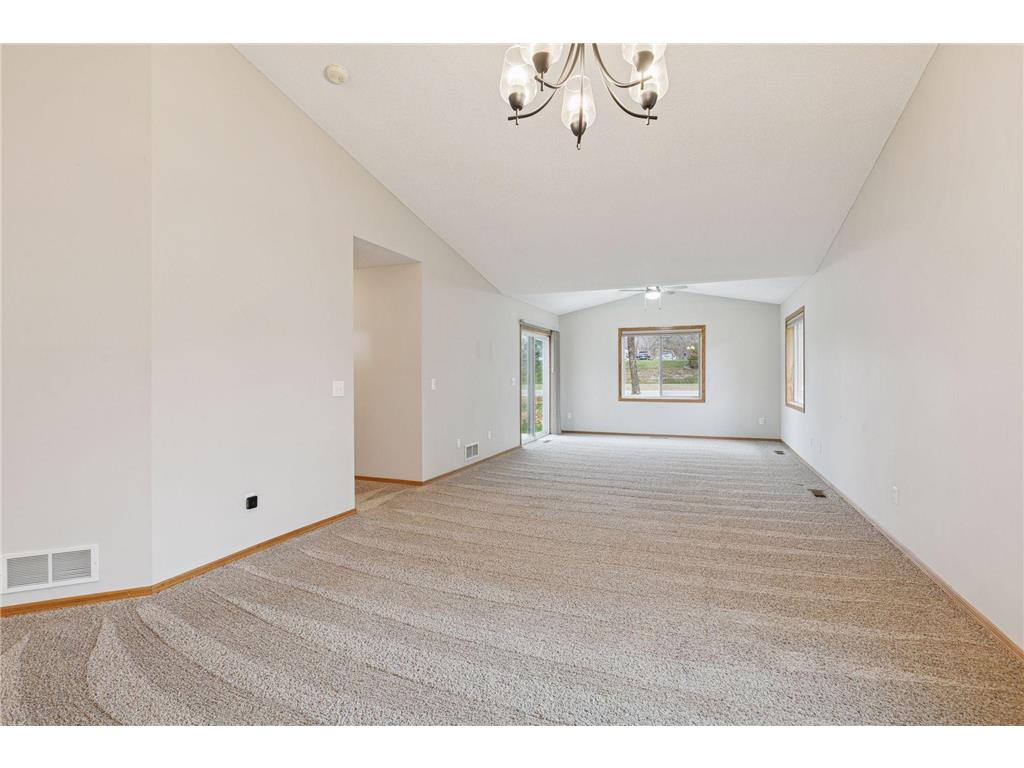 10511 Redwood Street NW Coon Rapids MN 55433 6819257 image10