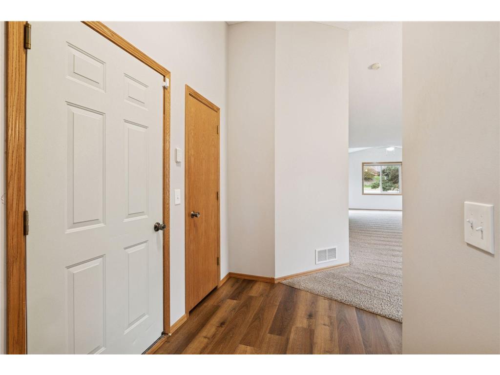 10511 Redwood Street NW Coon Rapids MN 55433 6819257 image2