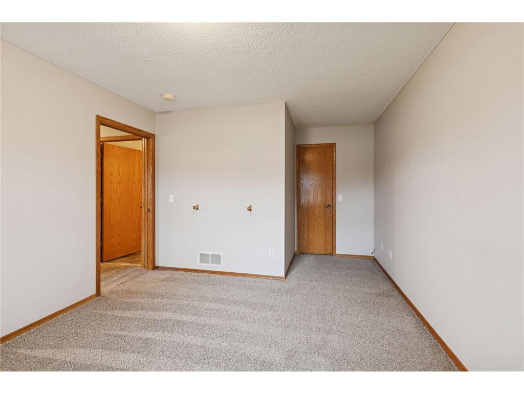 10511 Redwood Street NW Coon Rapids MN 55433 7011481 image11