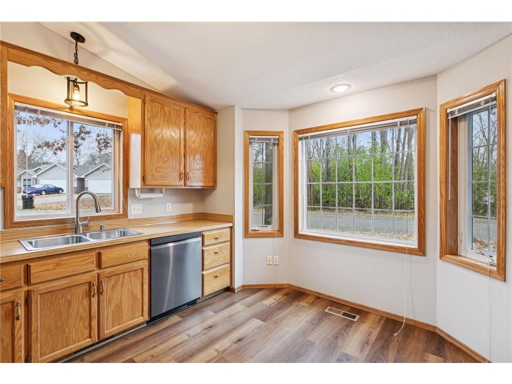 10511 Redwood Street NW Coon Rapids MN 55433 7011481 image4