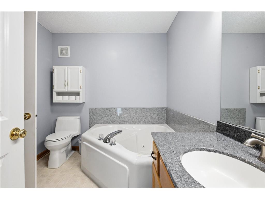 10512 8th Avenue N Plymouth MN 55441 7097725 image22