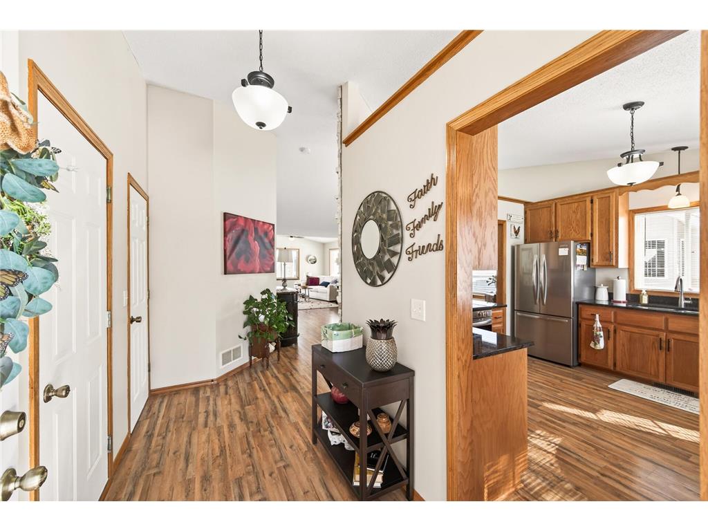 10515 Redwood Street NW Coon Rapids MN 55433 7036043 image2