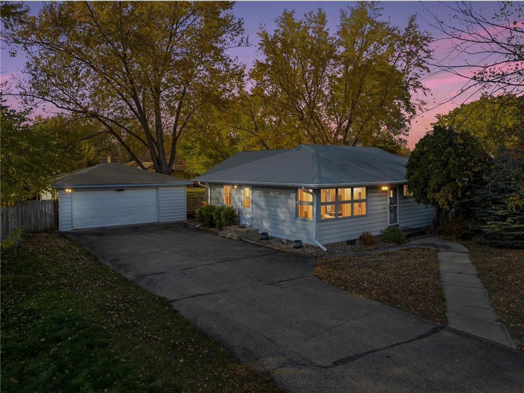 10516 Abbott Avenue S Bloomington MN 55431 7000847 image1