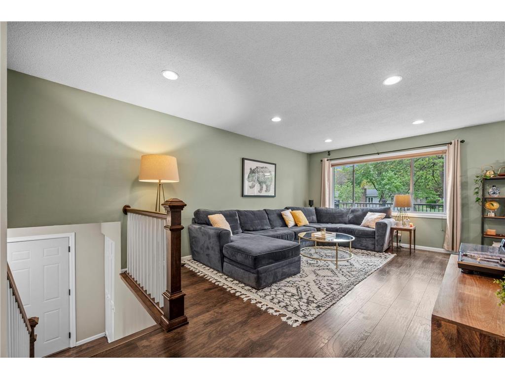 10517 Aquila Avenue S Bloomington MN 55438 6696255 image4