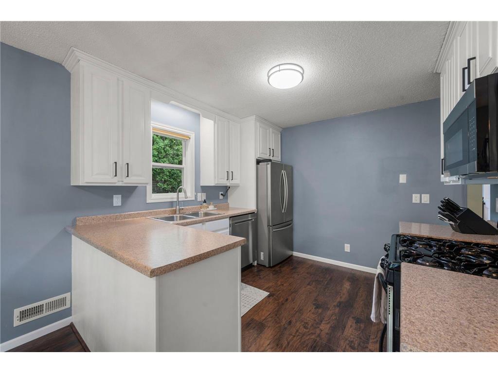 10517 Aquila Avenue S Bloomington MN 55438 6696255 image9