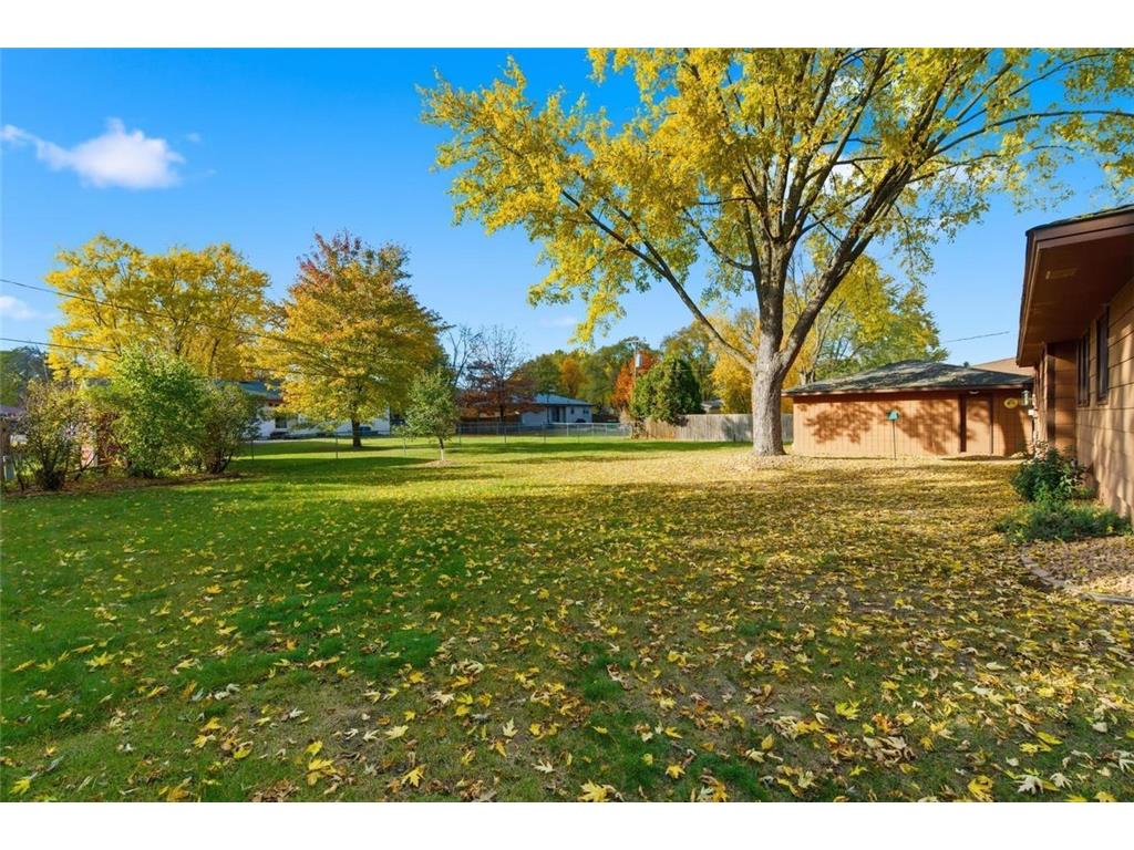 10517 Quebec Avenue N Brooklyn Park MN 55445 7007227 image14