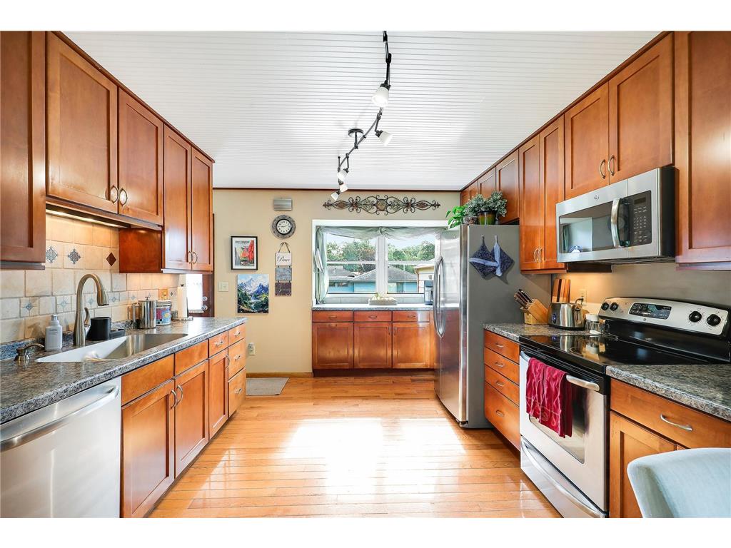 10519 Thomas Avenue S Bloomington MN 55431 7090064 image1
