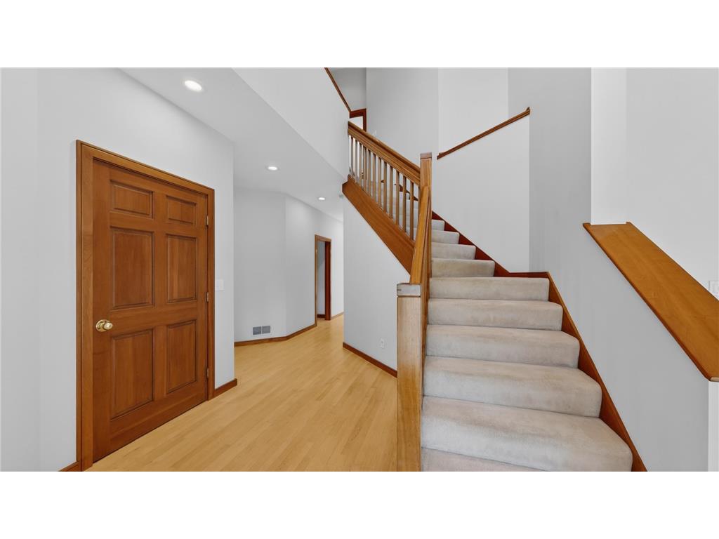 1052 Foxcroft Circle SW Rochester MN 55902 7072967 image3