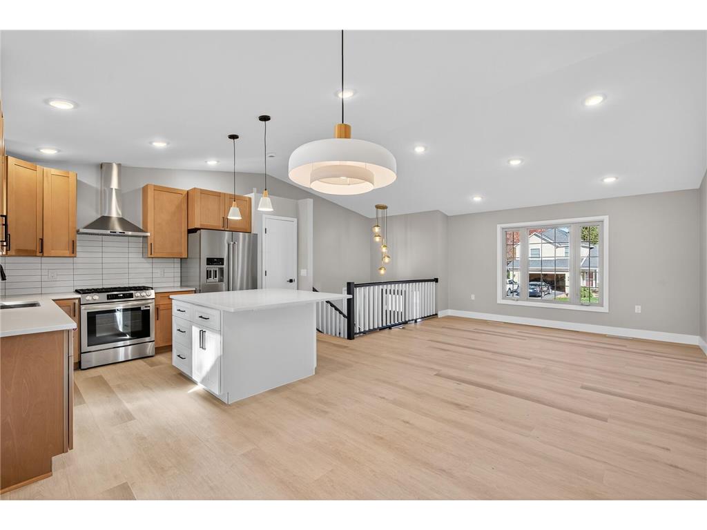 1052 Ticonderoga Trail Eagan MN 55123 6811344 image1