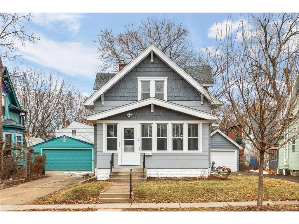 1052 Victoria Street N Saint Paul MN 55103 6483588 image1