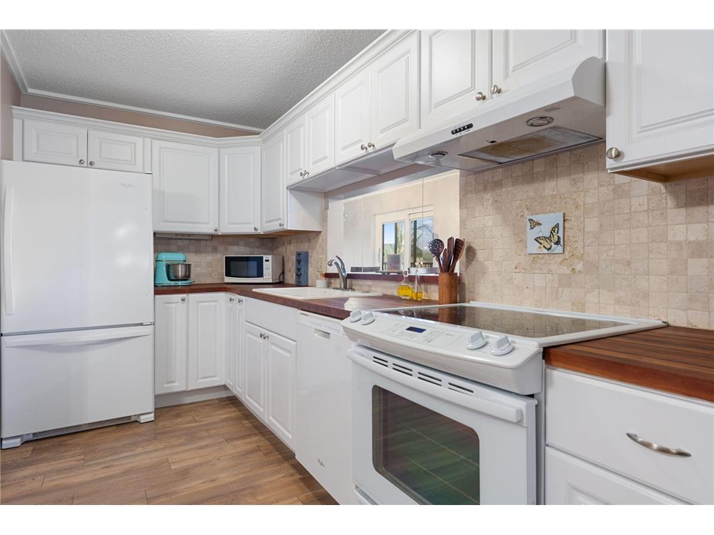 10521 Cedar Lake Road #501 Minnetonka MN 55305 7016033 image2