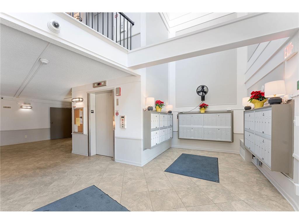 10521 Cedar Lake Road #501 Minnetonka MN 55305 7016033 image38