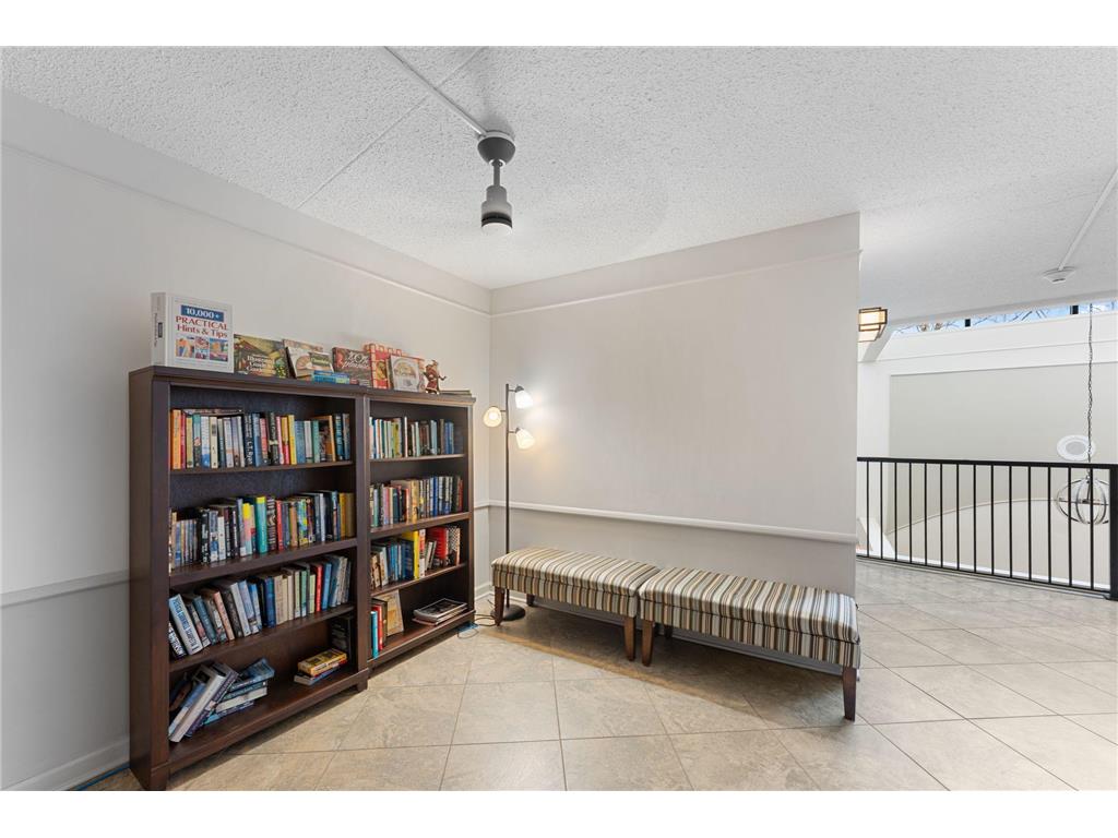 10521 Cedar Lake Road #501 Minnetonka MN 55305 7016033 image39