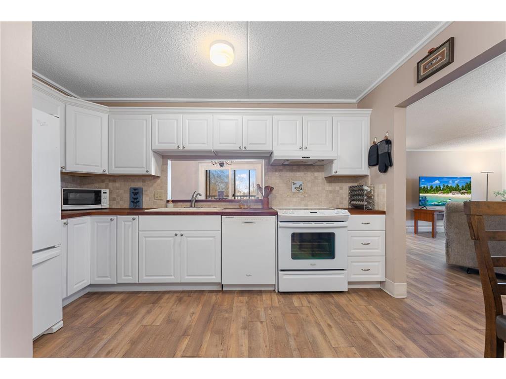 10521 Cedar Lake Road #501 Minnetonka MN 55305 7016033 image4