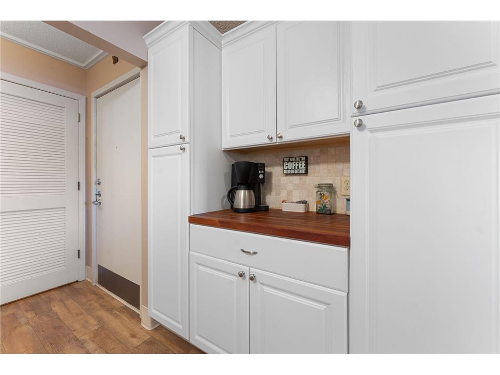 10521 Cedar Lake Road #501 Minnetonka MN 55305 7016033 image7