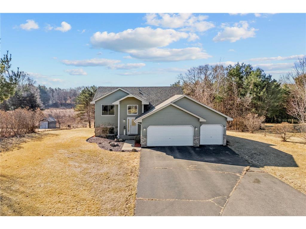 10525 287th Avenue NW Zimmerman MN 55398 6681780 image1