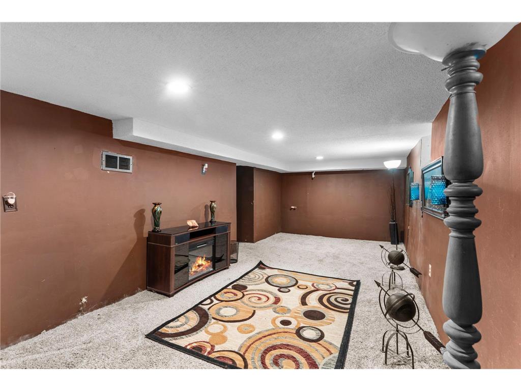 1053 Jessie Street Saint Paul MN 55130 7107390 image42
