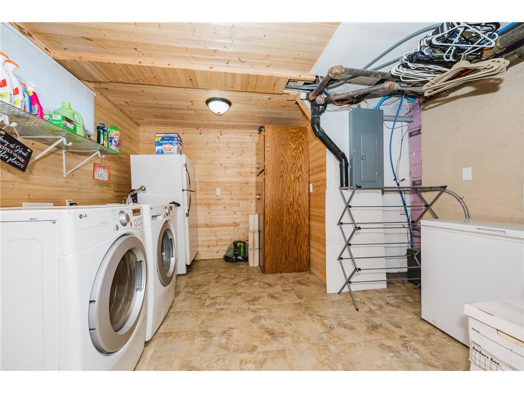 1053 Lake Avenue Detroit Lakes MN 56501 6801133 image56