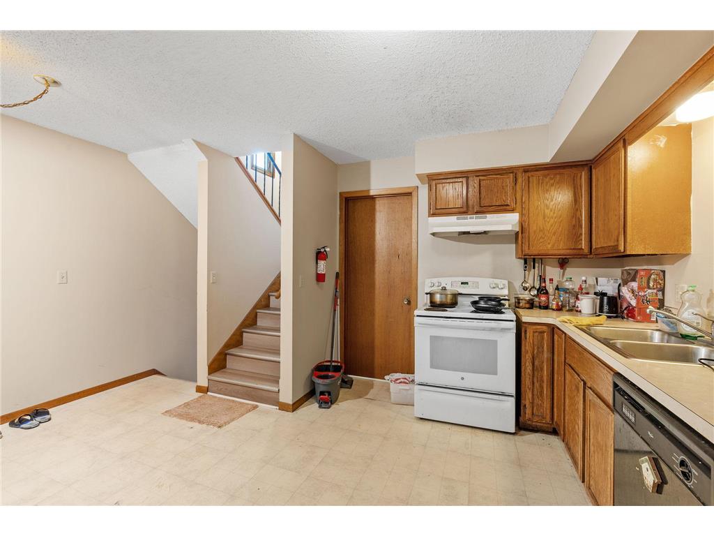 10531 10541 10551 & 105 Palm Street NW Coon Rapids MN 55433 7081144 image14