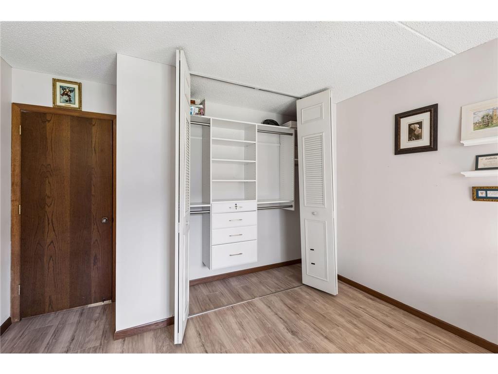 10531 Cedar Lake Road #212 Minnetonka MN 55305 7048953 image16