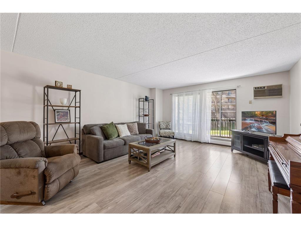 10531 Cedar Lake Road #212 Minnetonka MN 55305 7048953 image7