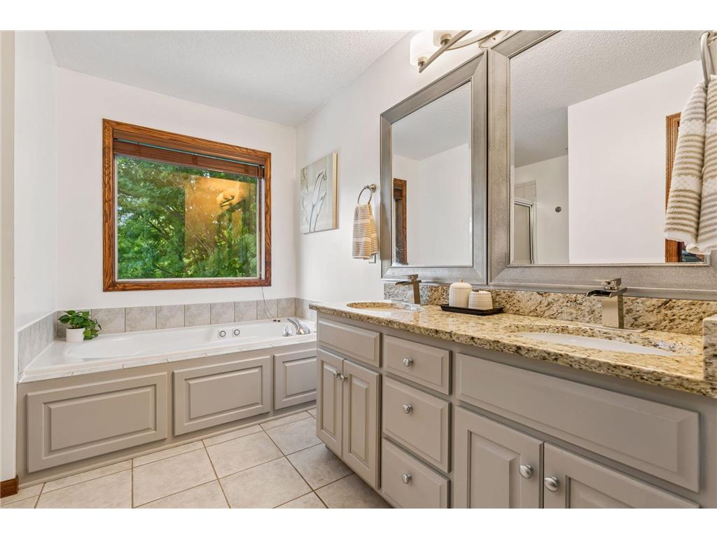 10531 Golden Eagle Trail Woodbury MN 55129 7092583 image26