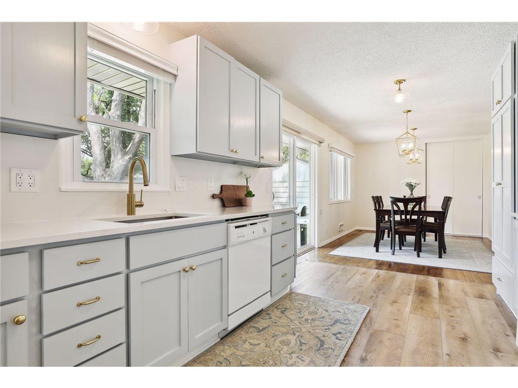 10532 Abbott Avenue S Bloomington MN 55431 6393326 image1