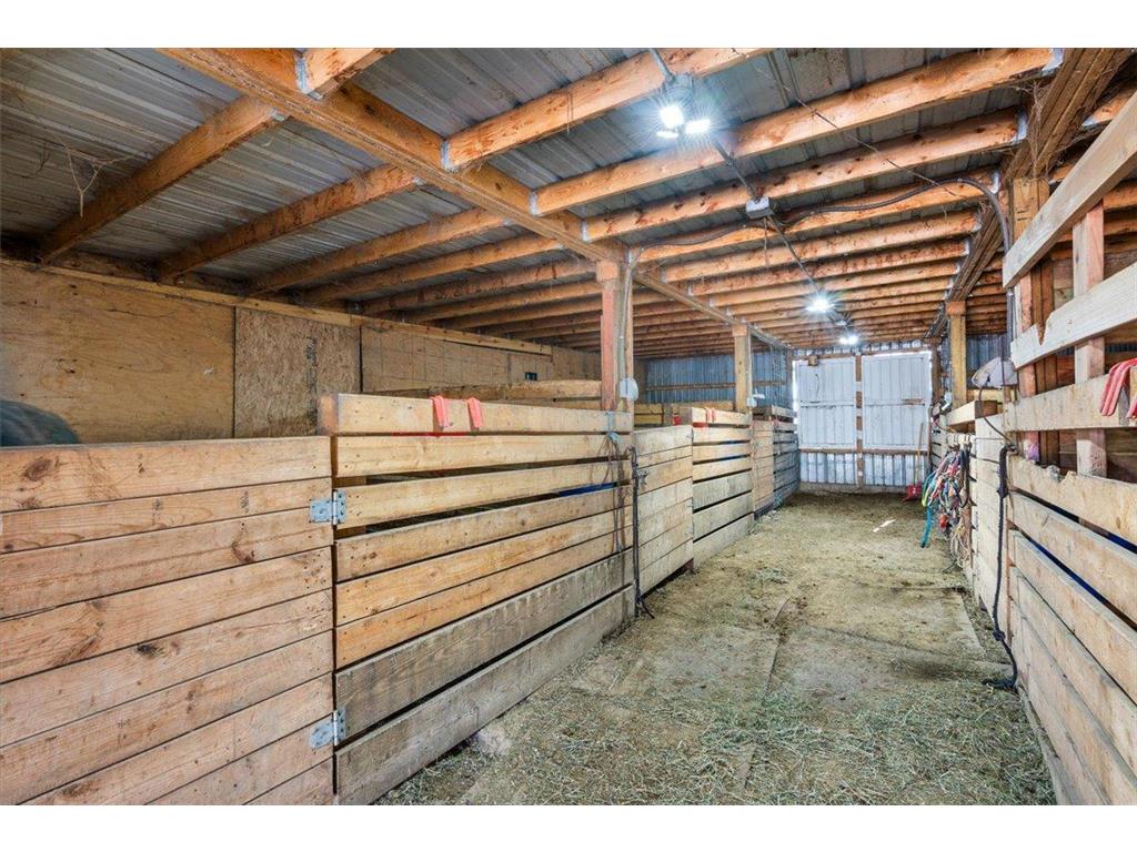 1054 County Road 6 NE Cambridge Twp MN 55080 7034778 image1