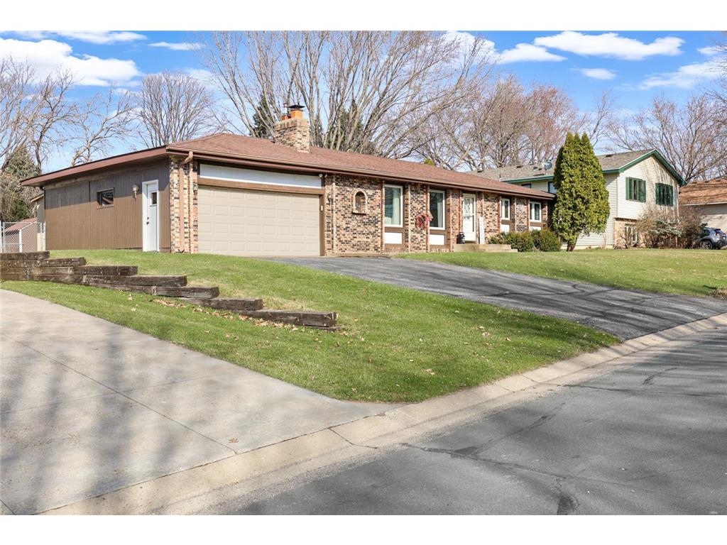 1054 Naumkeag Street S Shakopee MN 55379 7050665 image1