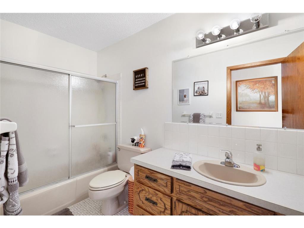 1054 Naumkeag Street S Shakopee MN 55379 7050665 image12