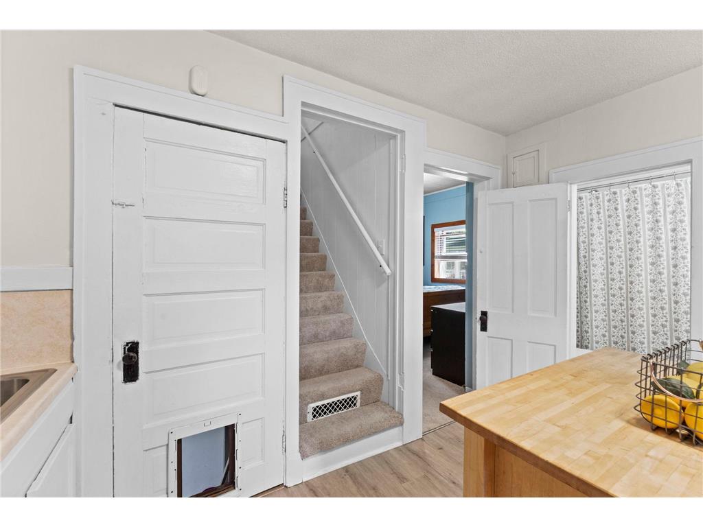 1054 Van Buren Avenue Saint Paul MN 55104 7061805 image16