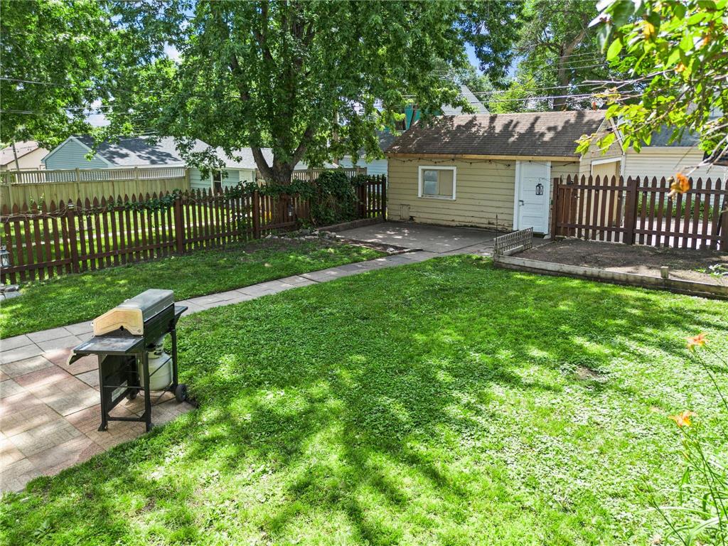 1054 Van Buren Avenue Saint Paul MN 55104 7061805 image32