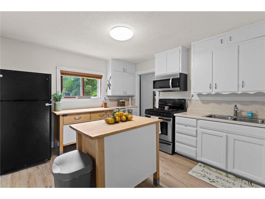 1054 Van Buren Avenue Saint Paul MN 55104 7061805 image6