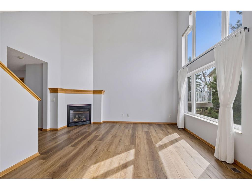 10541 188th Street W Lakeville MN 55044 7050587 image1