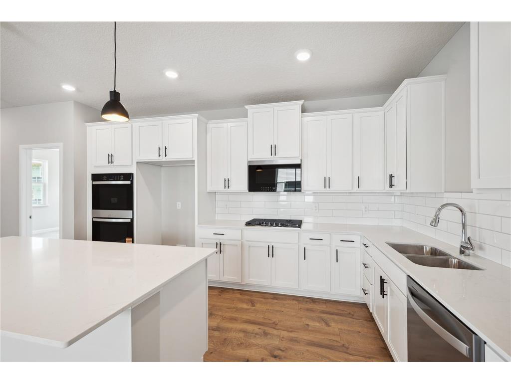 10547 Bent Pine Lane Woodbury MN 55129 7049948 image3