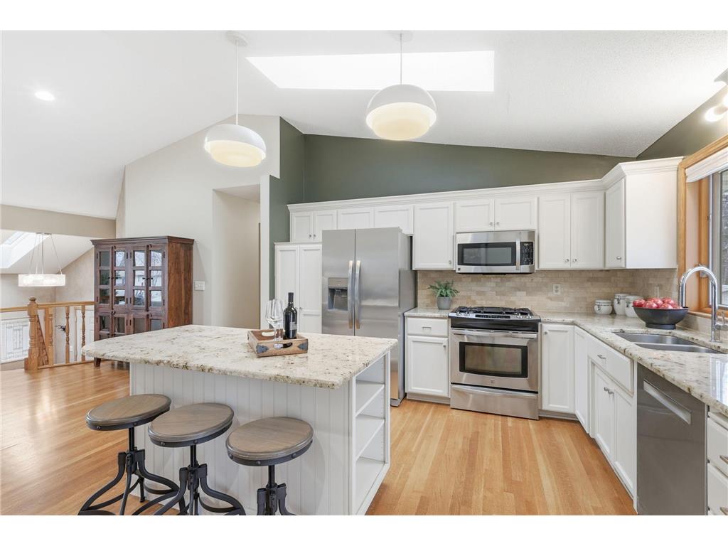10549 Kentucky Avenue S Bloomington MN 55438 7029569 image16