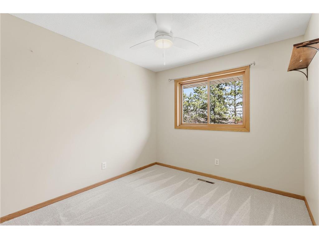 10549 Kentucky Avenue S Bloomington MN 55438 7029569 image22